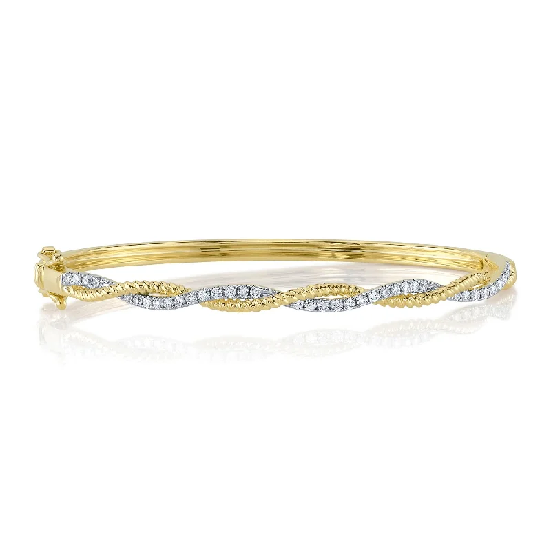 0.53CT DIAMOND BANGLE