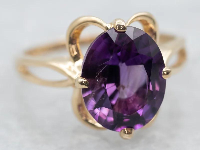 Alexandrite Gemstone Rings with a Chameleon - like Color ChangeYellow Gold Oval Cut Amethyst Solitaire Ring